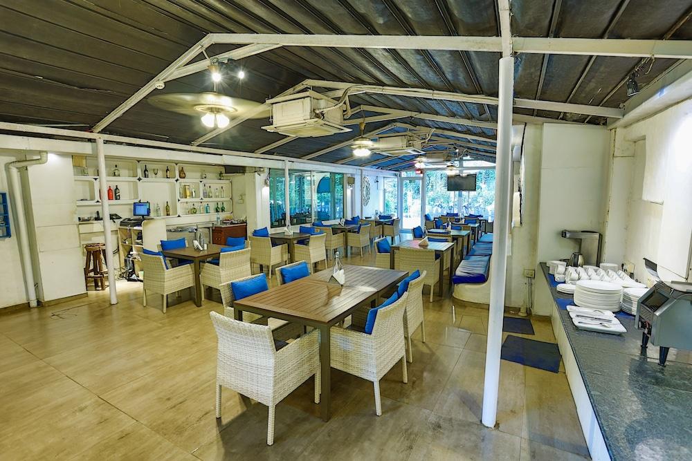 Azzure By Spree Hotel Calangute Ngoại thất bức ảnh
